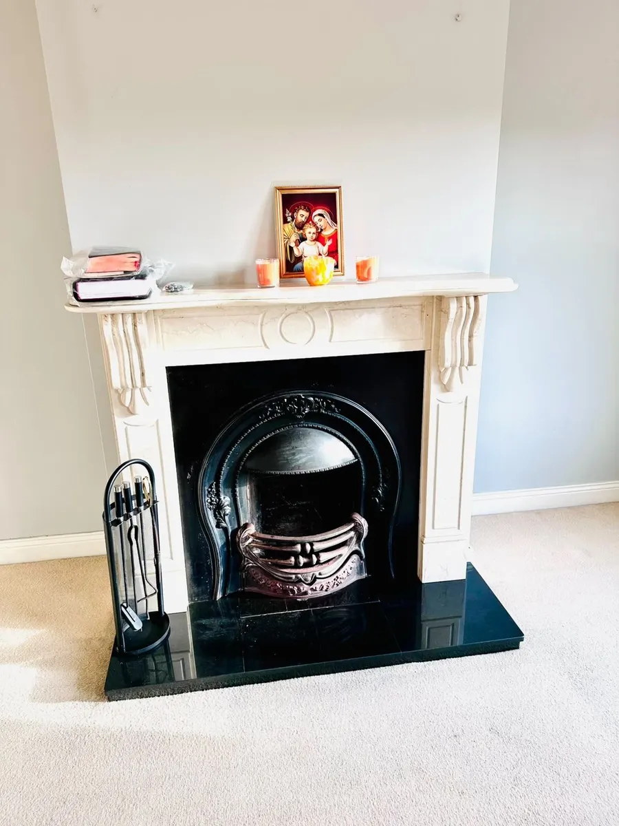 STUNNING TRADITIONAL PERIOD FIREPLACE - FOR SALE