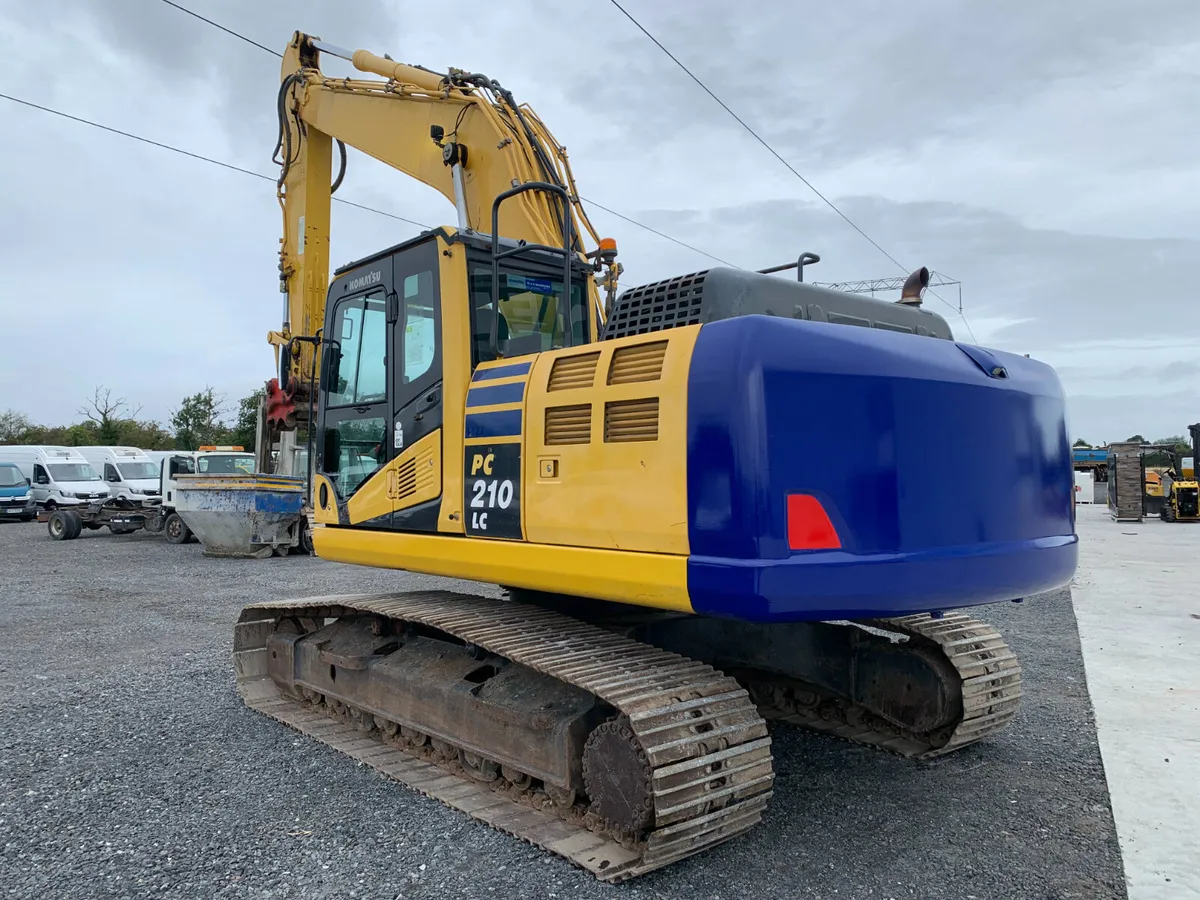 2016 KOMATSU PC210 EXCAVATOR FOR AUCTION - Image 4