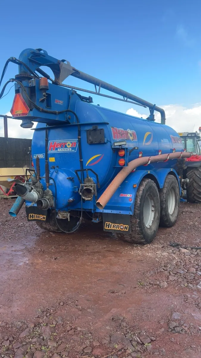 Herron 3500 tanker - Image 3