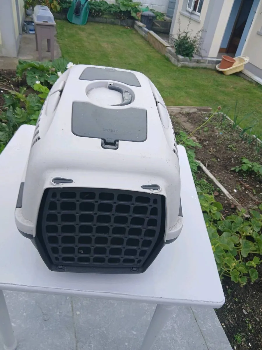 Portable plastic animal cage - Image 3