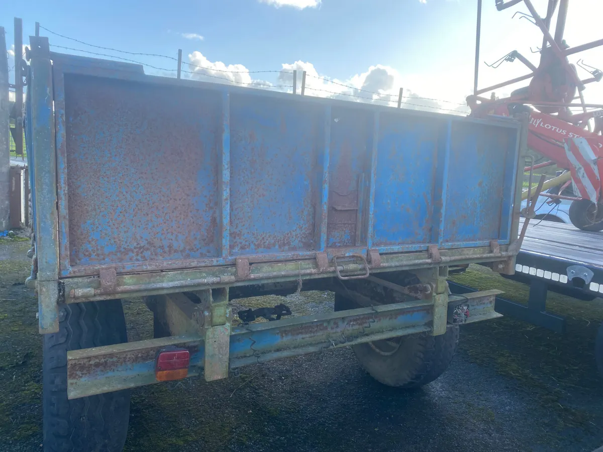 Tipping trailer - Image 3