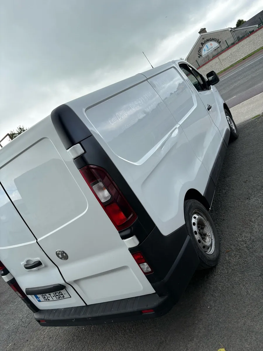 182 Vauxhall Vivaro 1.6td - Image 3