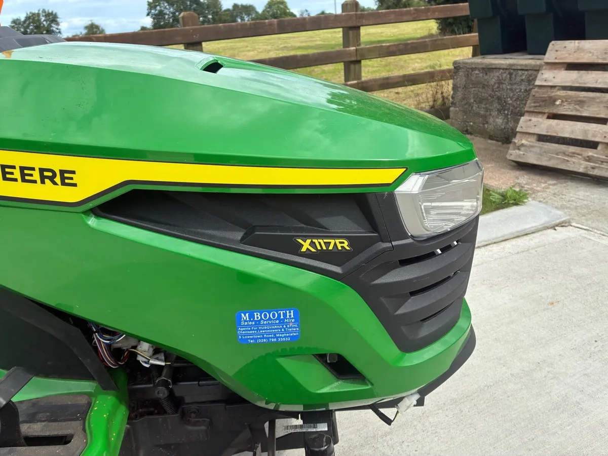 John Deere ride on mower - Image 2