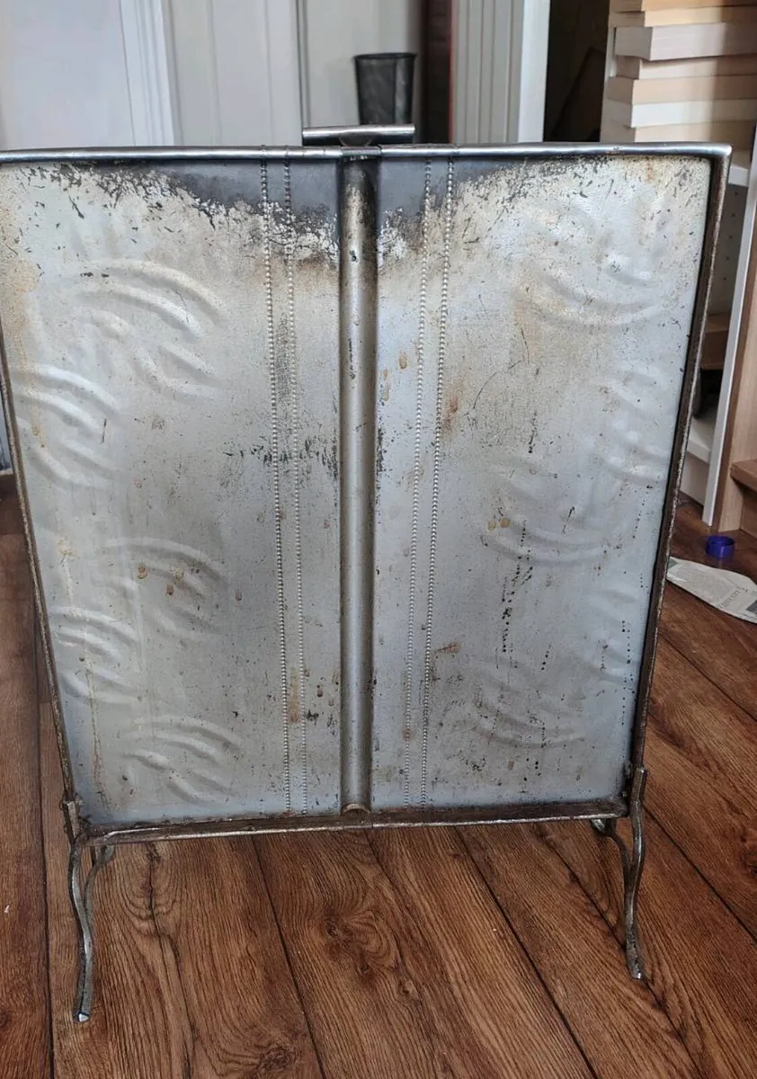 Vintage Fire Guard - Image 3