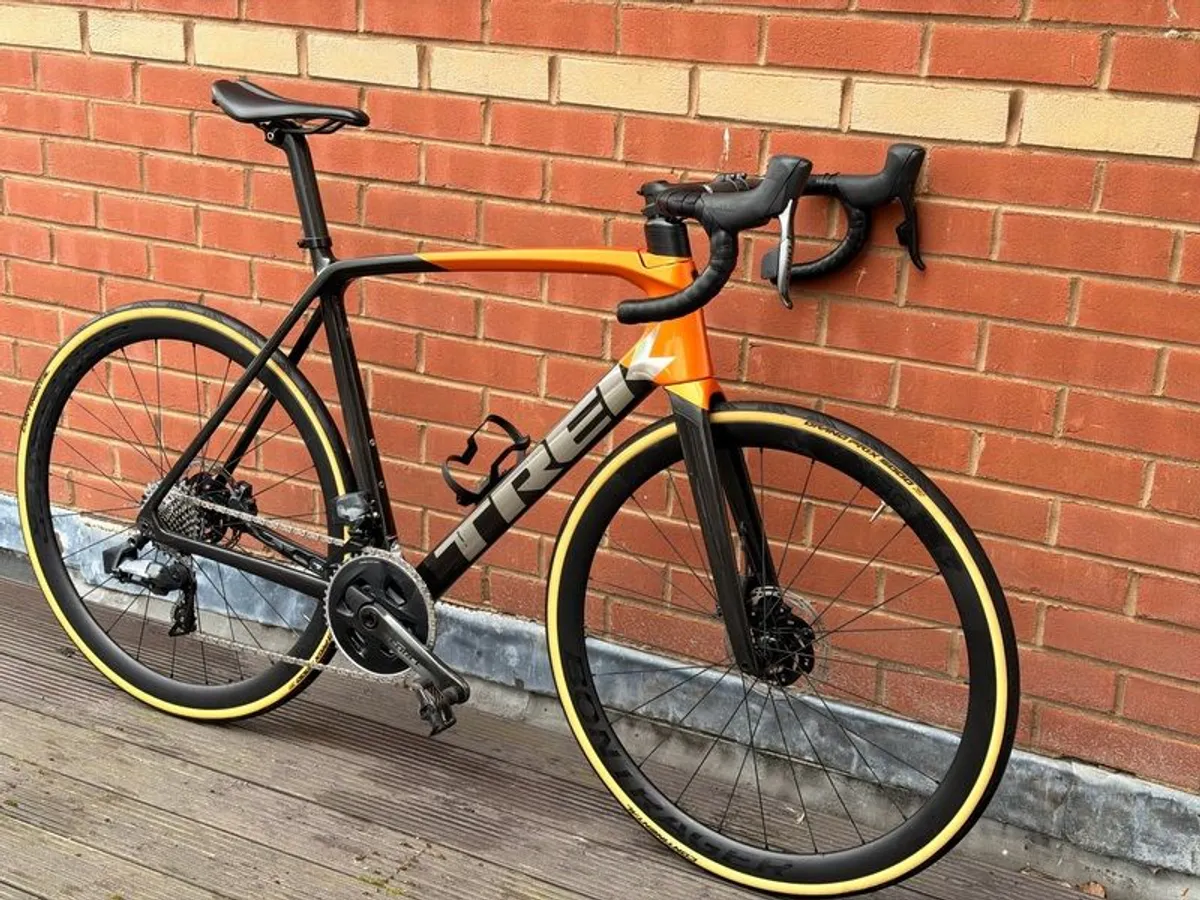 Trek Emonda SL 7 Disc eTap 2022 - Image 2