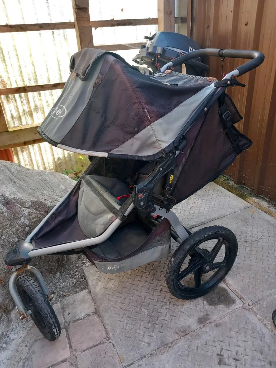 BOB Revolution SE Running Buggy - Image 2