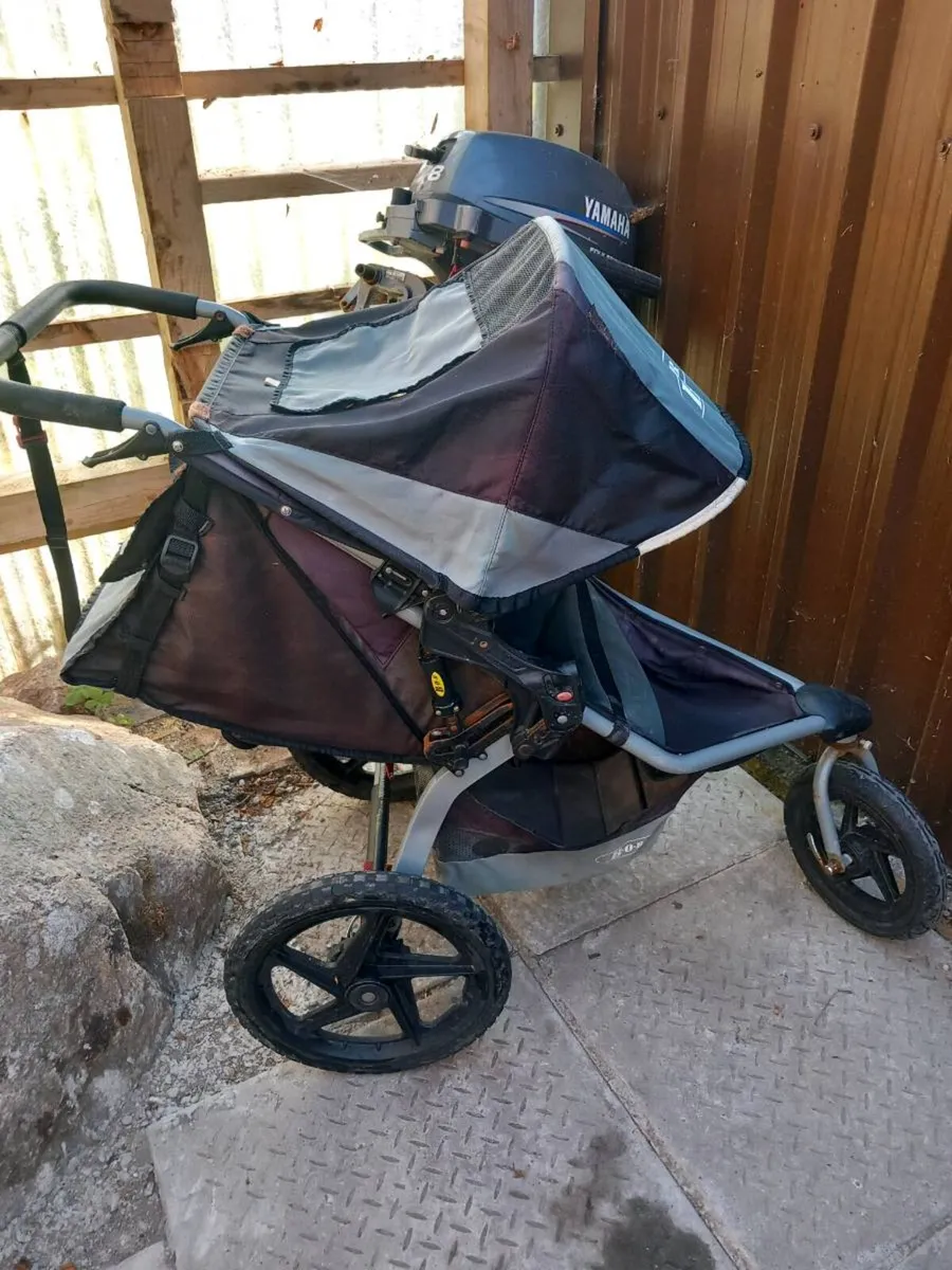 BOB Revolution SE Running Buggy - Image 3