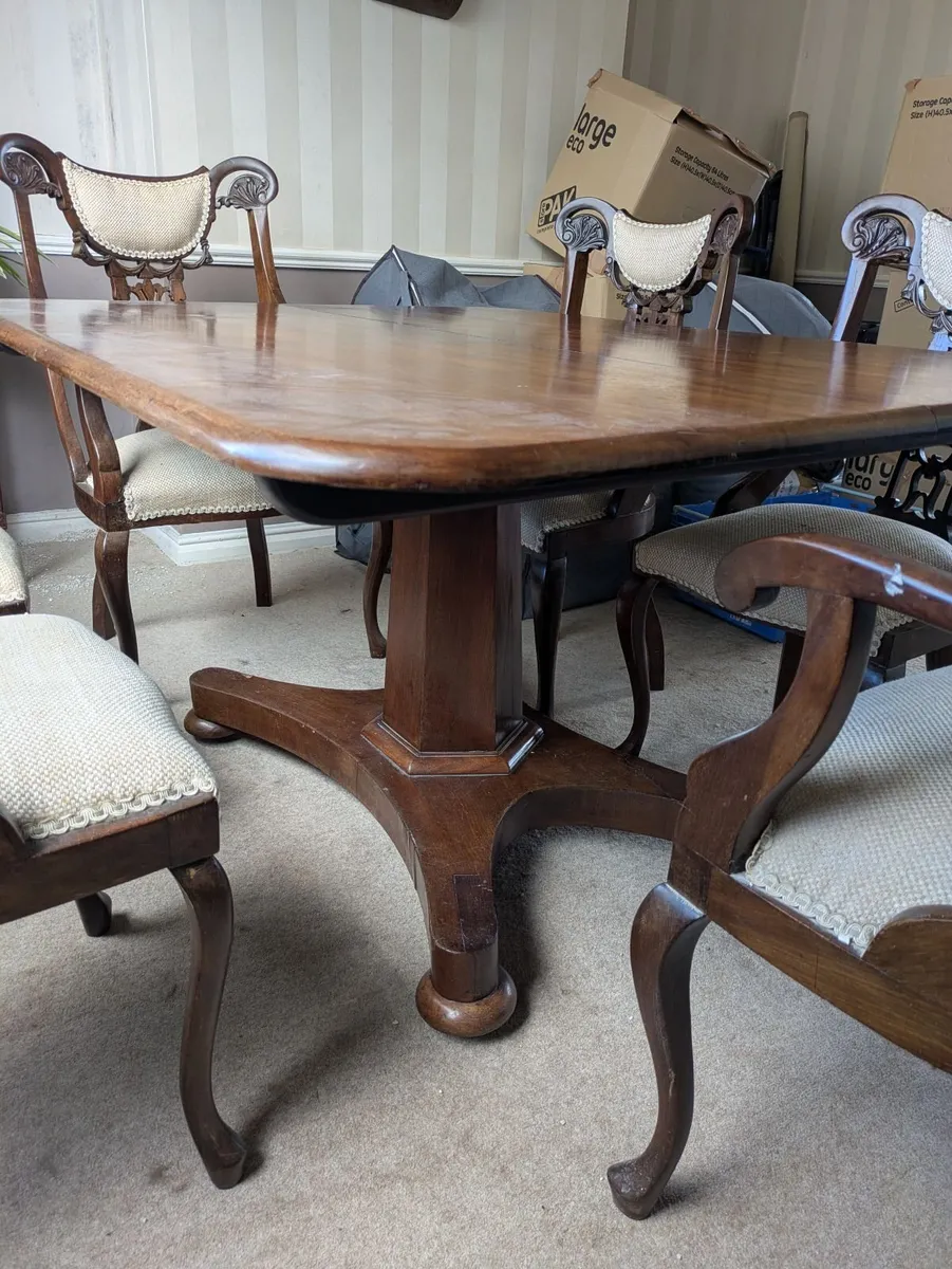 Antique table and chairs - Image 3