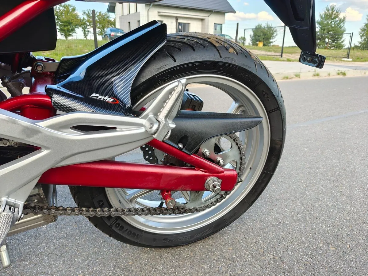 Kawasaki ER6N - Image 4