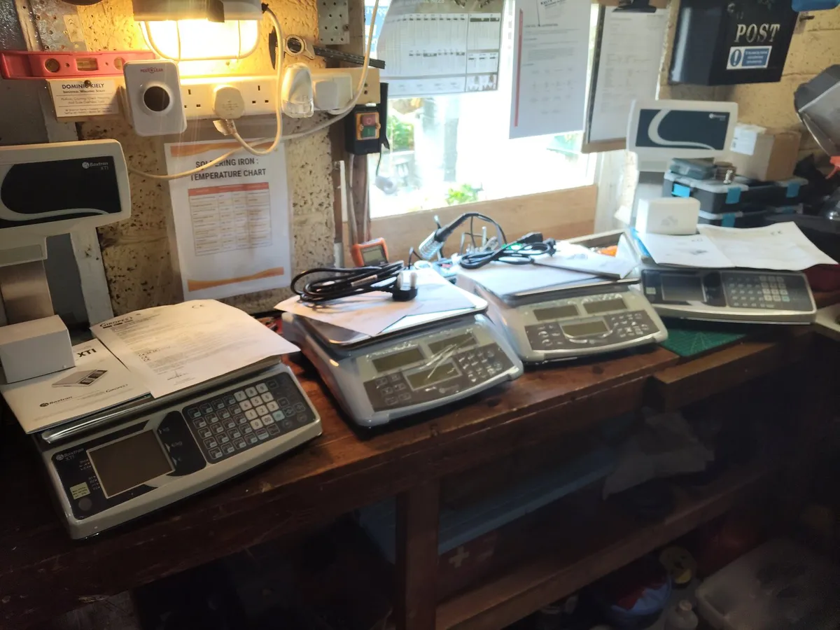 Weighing Scales - Image 1