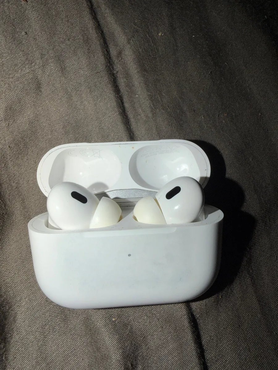 AirPods pro 2 - Image 2