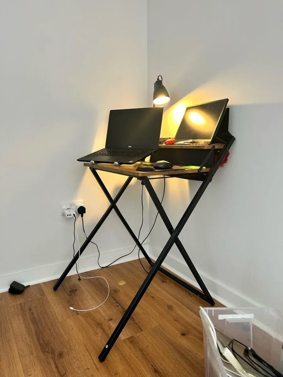 School desk - Image 3
