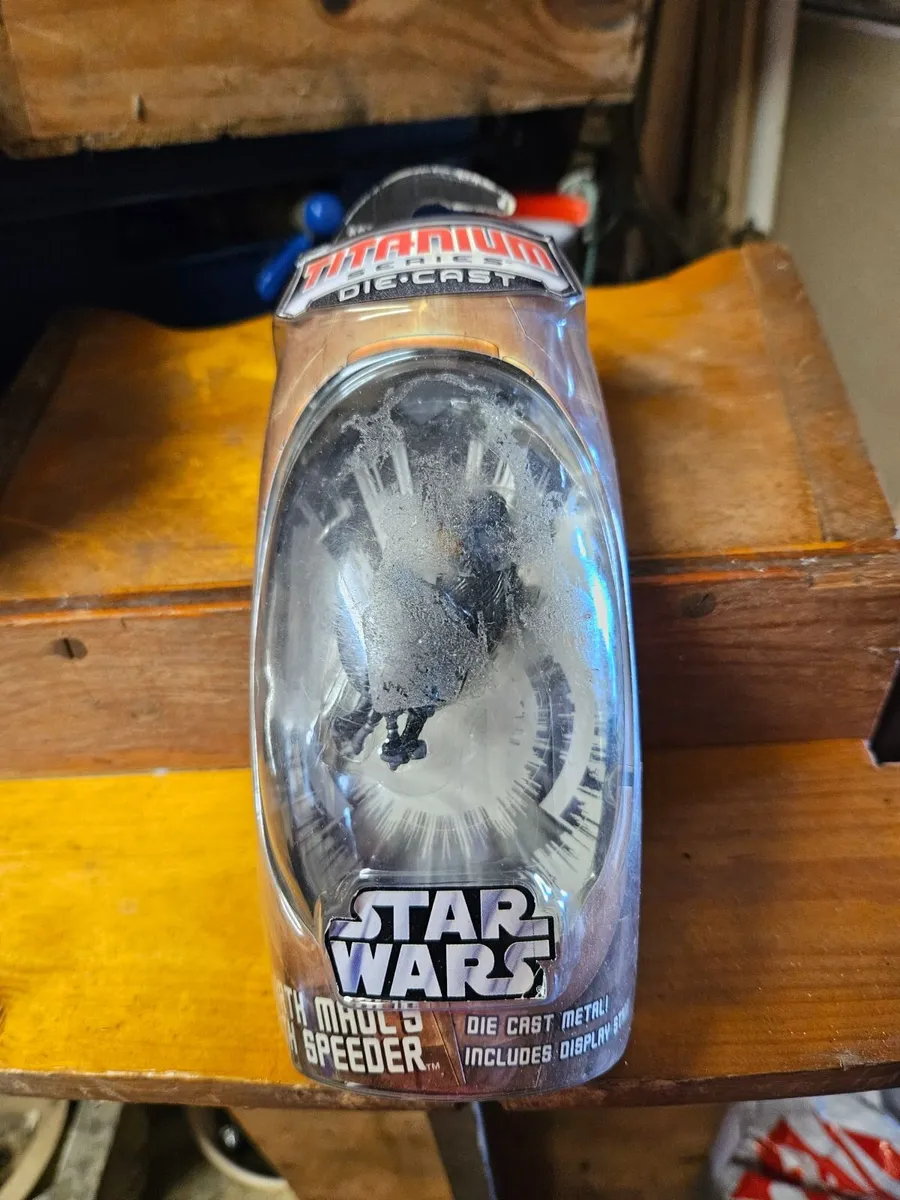 Star Wars Titanium Darth Maul Sith Speeder - Image 1