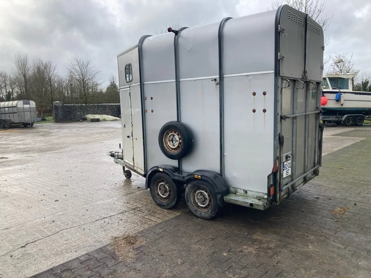 Ifor Williams 510 Classic Horsebox - Image 4