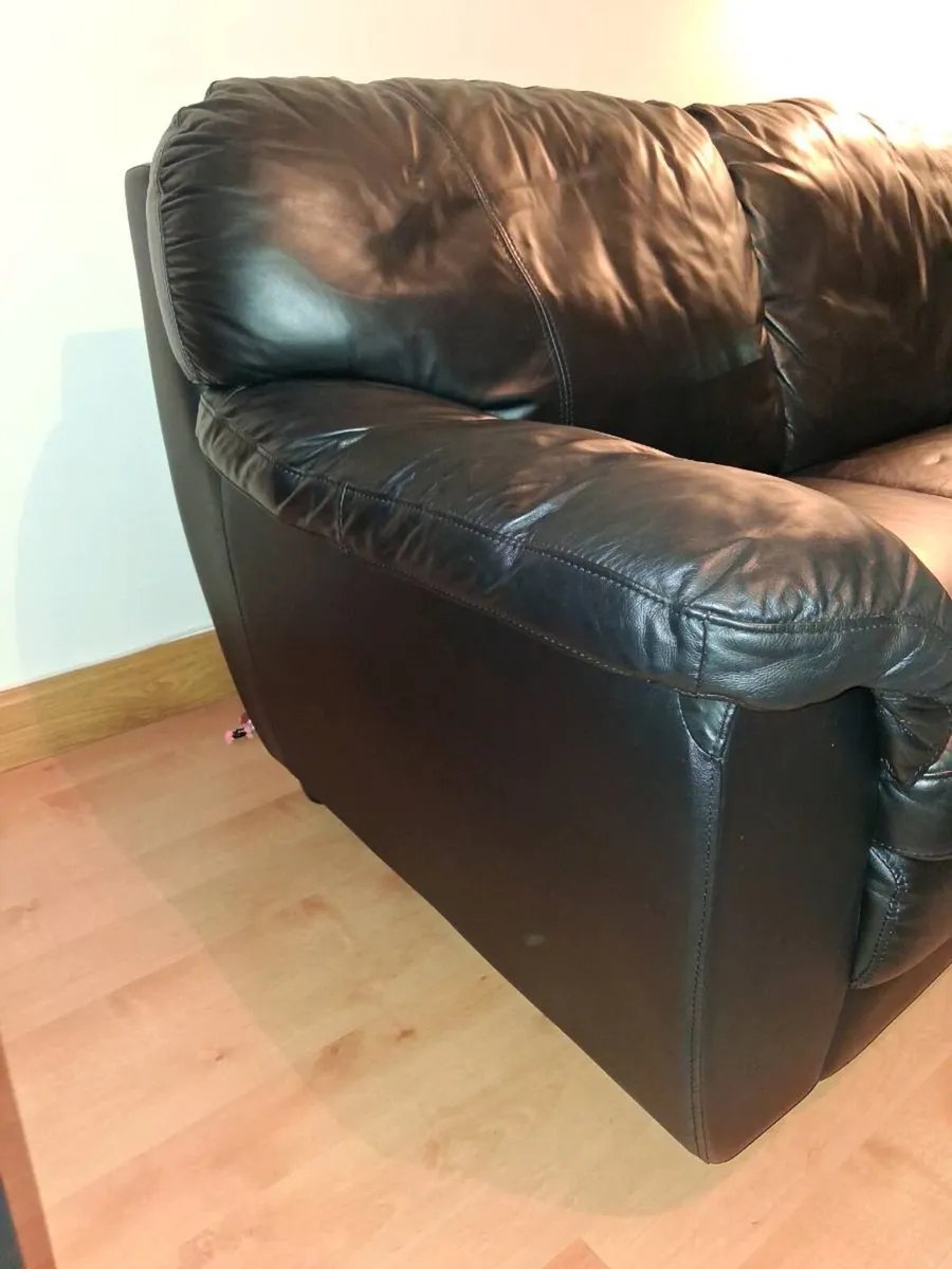 LEATHER SOFA - 2 SEATER - Image 2