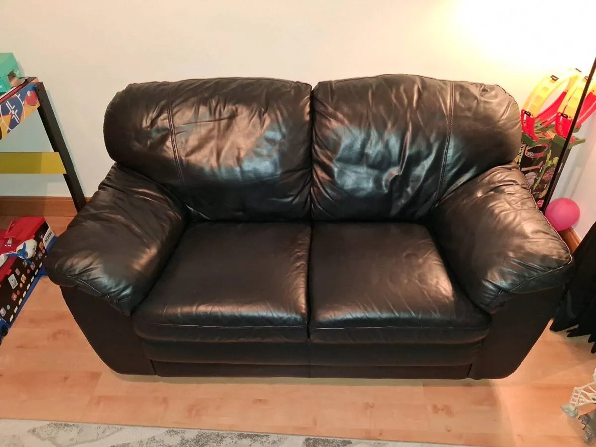 LEATHER SOFA - 2 SEATER - Image 3