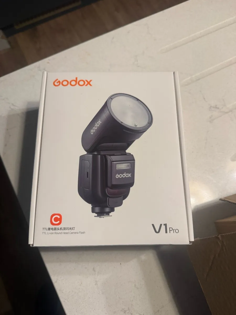 Godox v1 pro canon new speedlight
