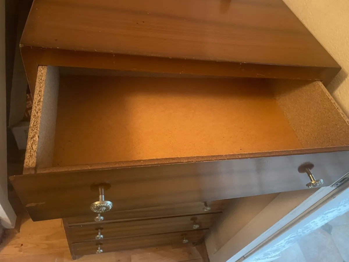 Chest of drawers - Image 2
