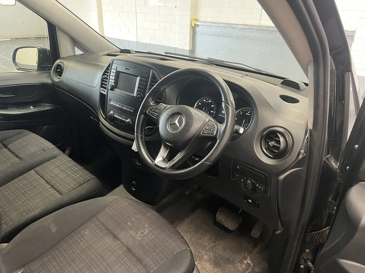 2020 Mercedes-Benz Vito Panel Van - Image 4