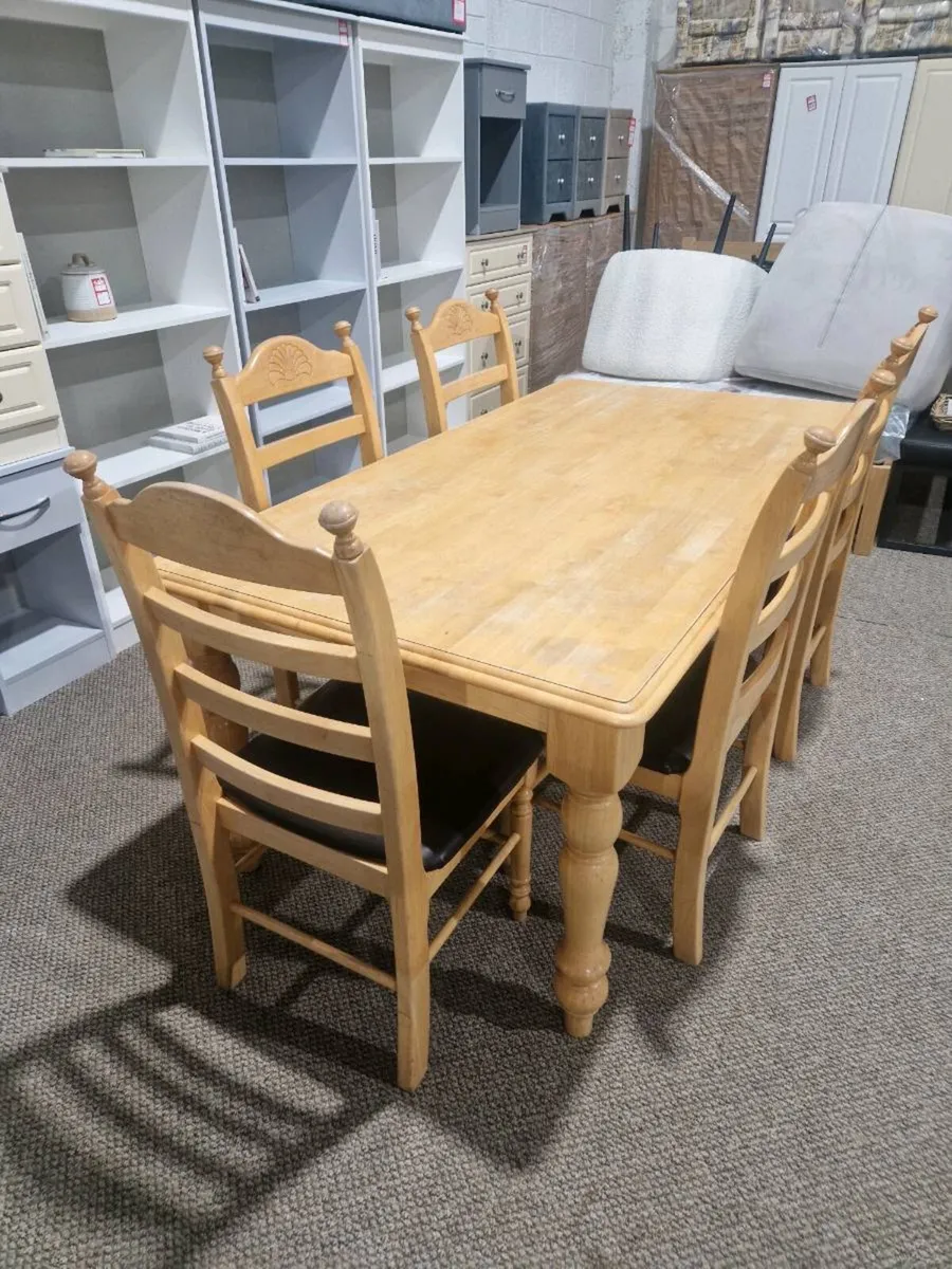 Beech table with 5 chairs - Image 1