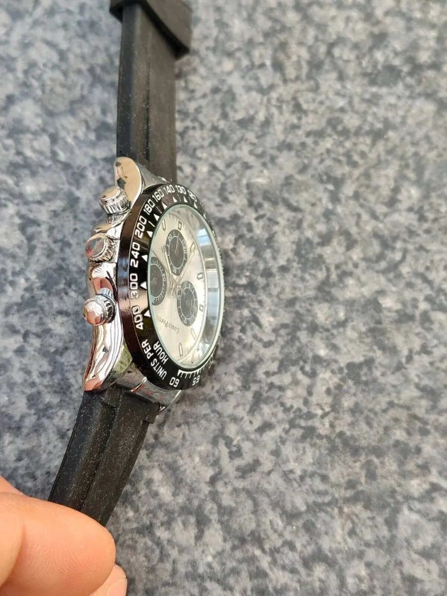 Watch - Image 3