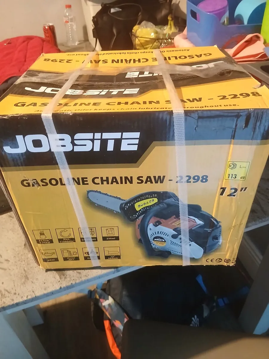 TOP HANDLE CHINASAW NEW IN BOX - Image 1