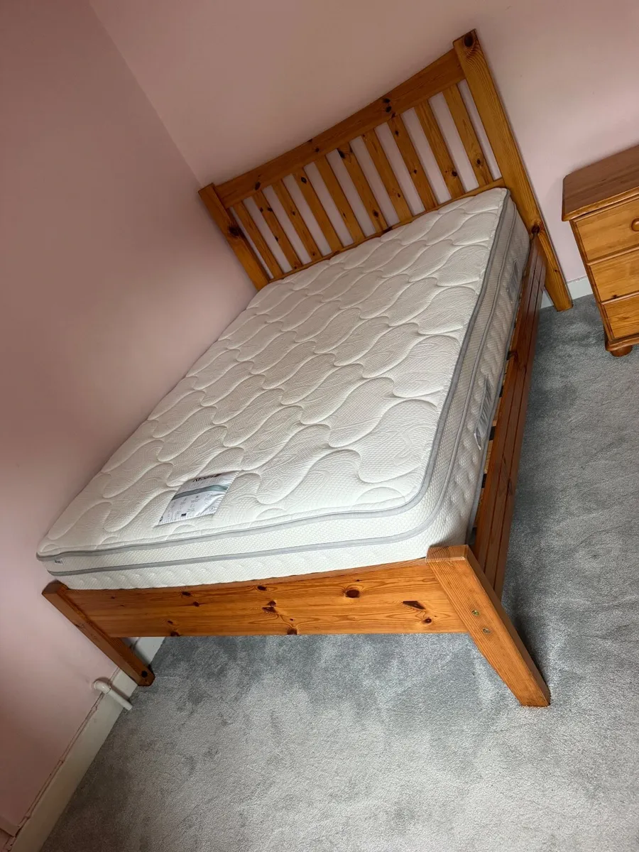 Double bed, wardrobe & locker - Image 3