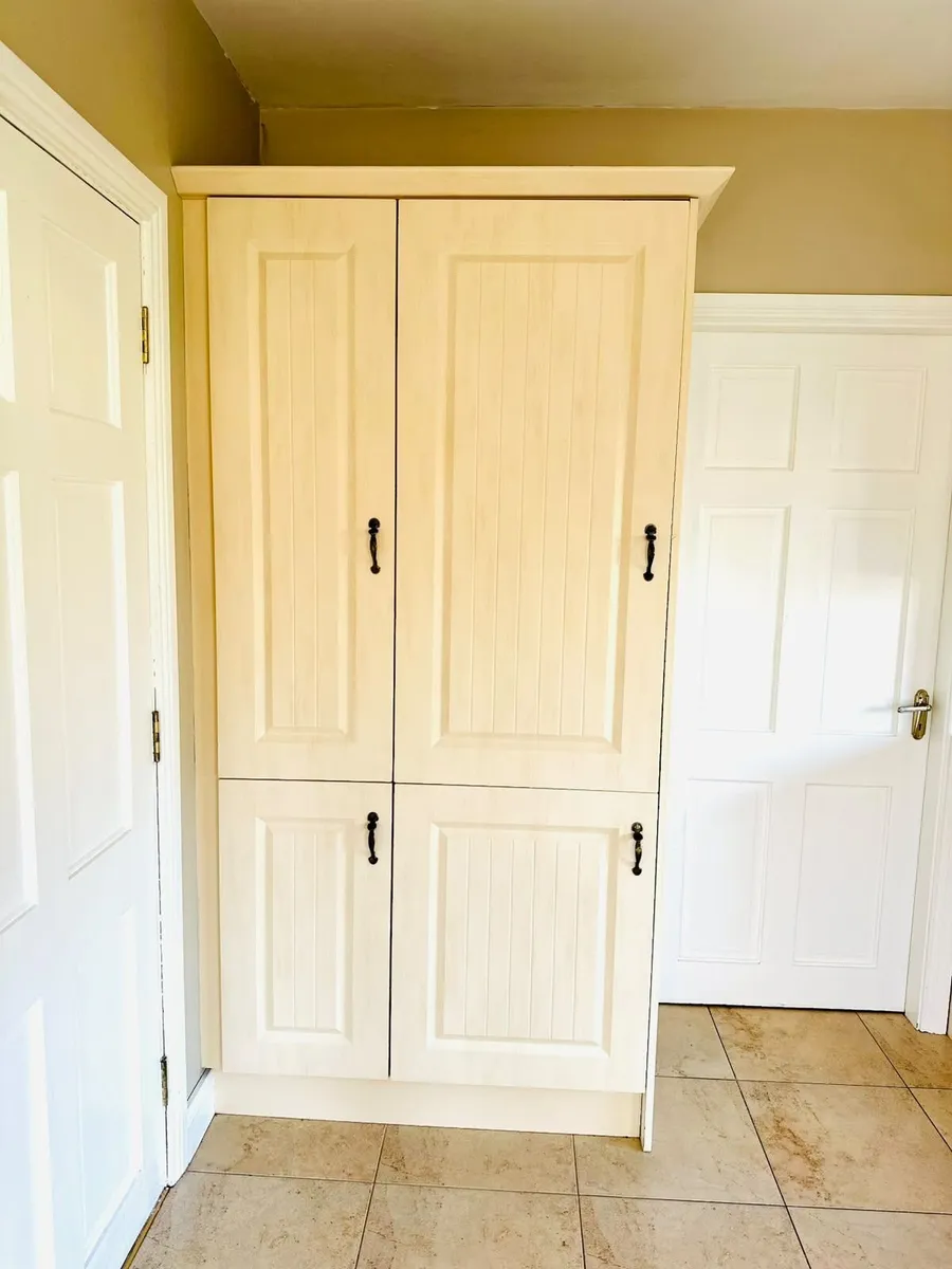 🏠 FITTED KITCHEN CABINETS FOR SALE - Image 2