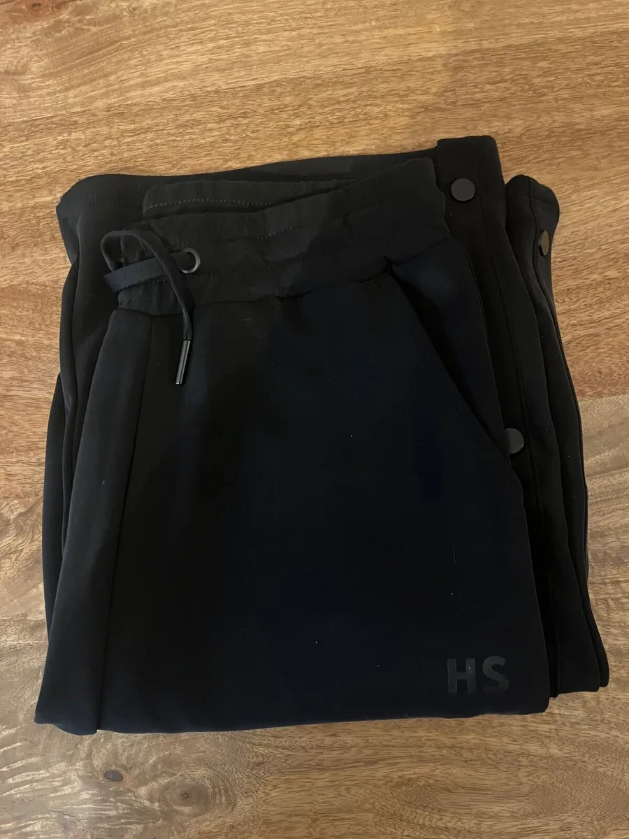 Helen Steel 2 Piece Set  - Black - Image 4