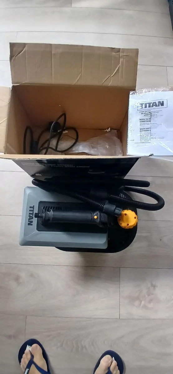 Titan2000w wallpaper stripper electric bargain - Image 1