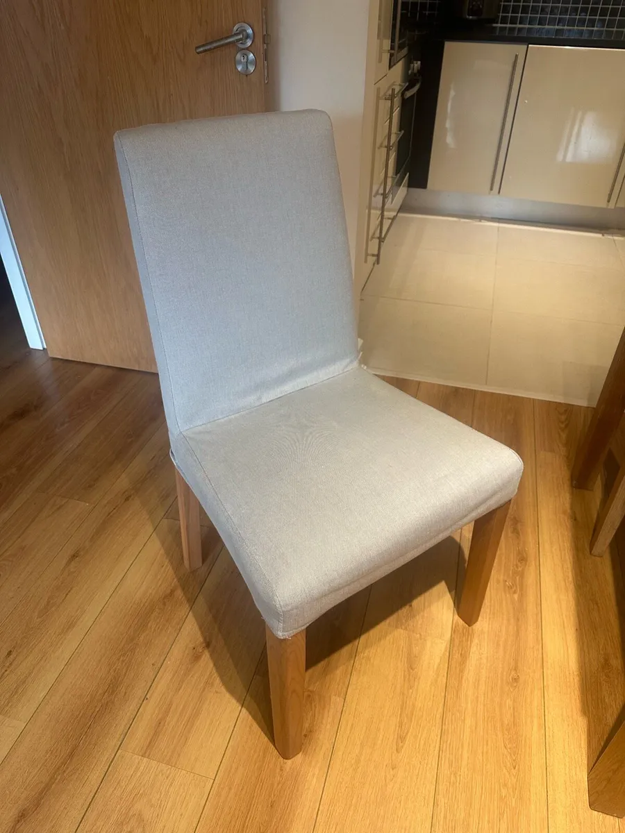 Set of 4 Dining Room Chairs - Image 1
