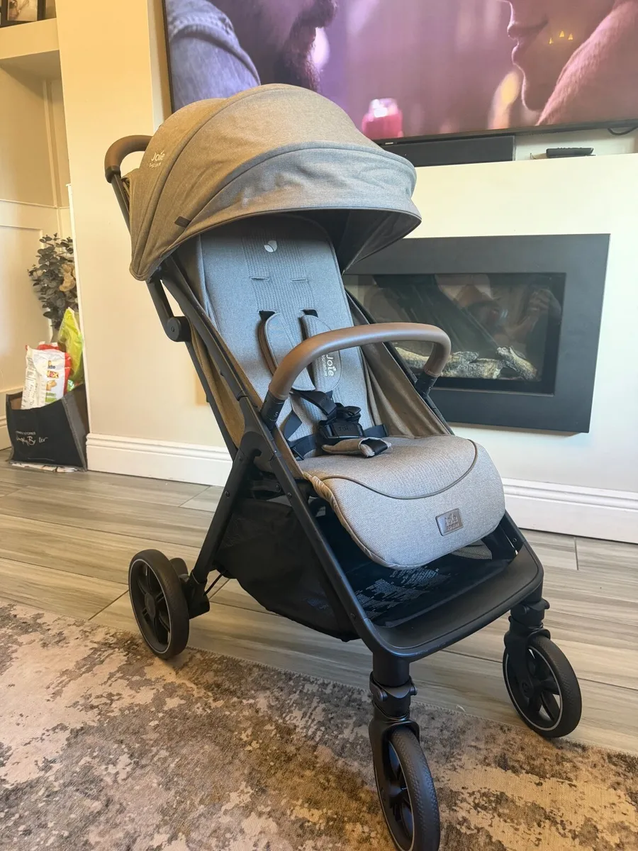 Joie Parcel LX Signature Stroller - Image 1
