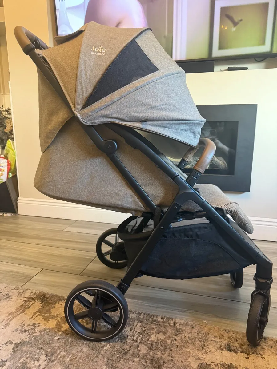 Joie Parcel LX Signature Stroller - Image 2