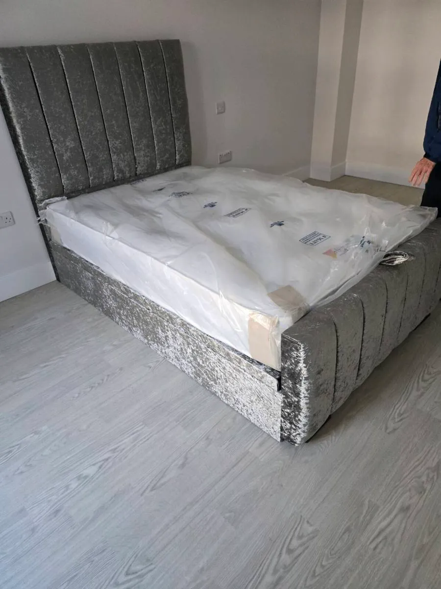 Bed - Image 2