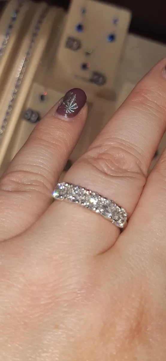 5 stone 1.5ct 18ct white gold diamond ring - Image 3