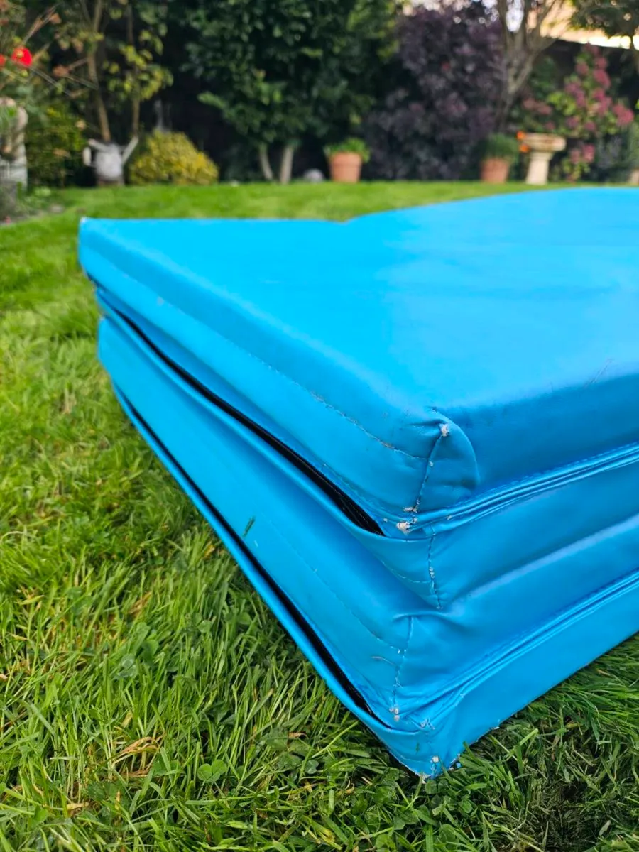 Foldable fitness mat - Image 1