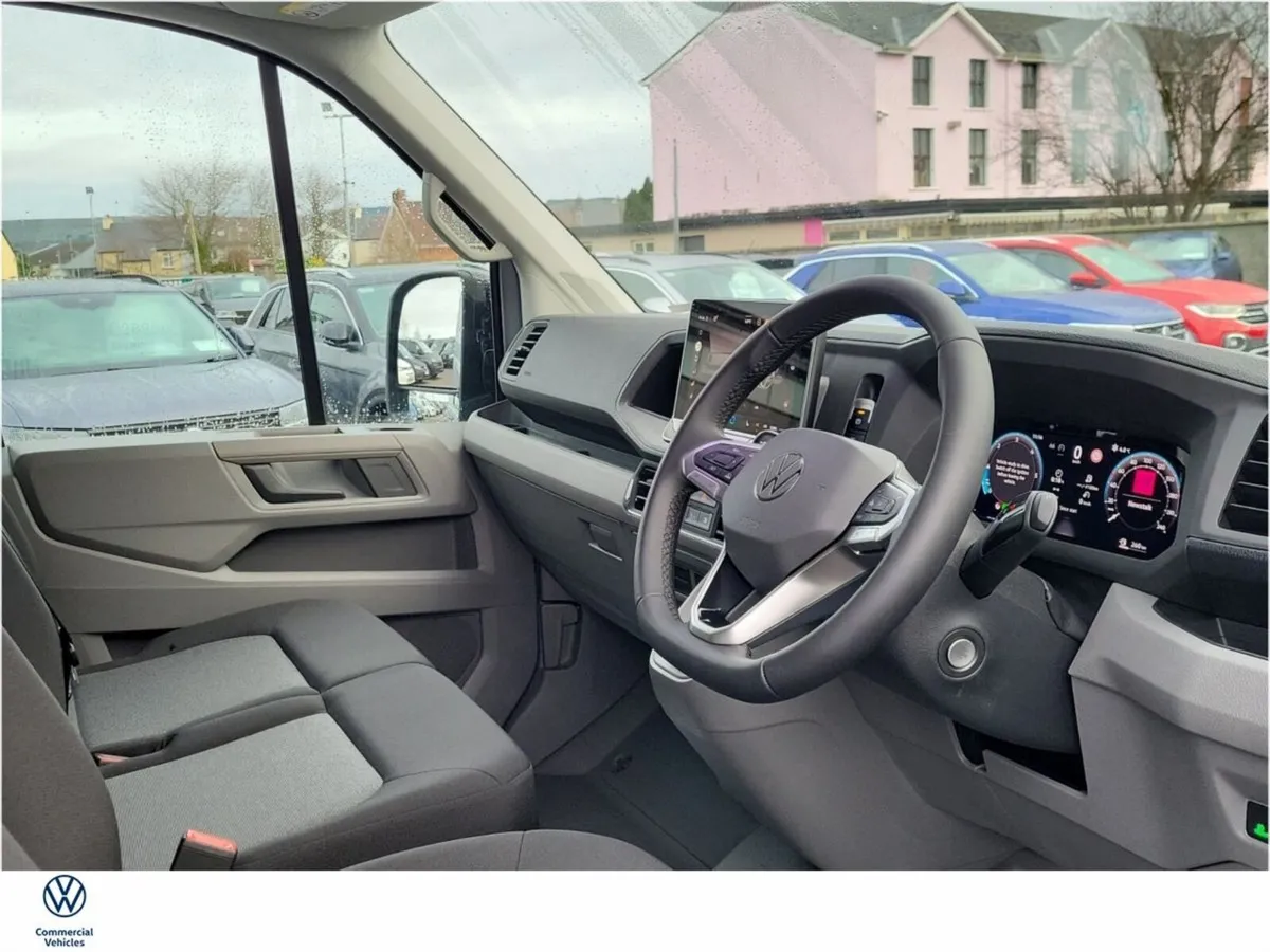 Volkswagen Crafter HIGHLINE 140BHP MANUAL - Image 3