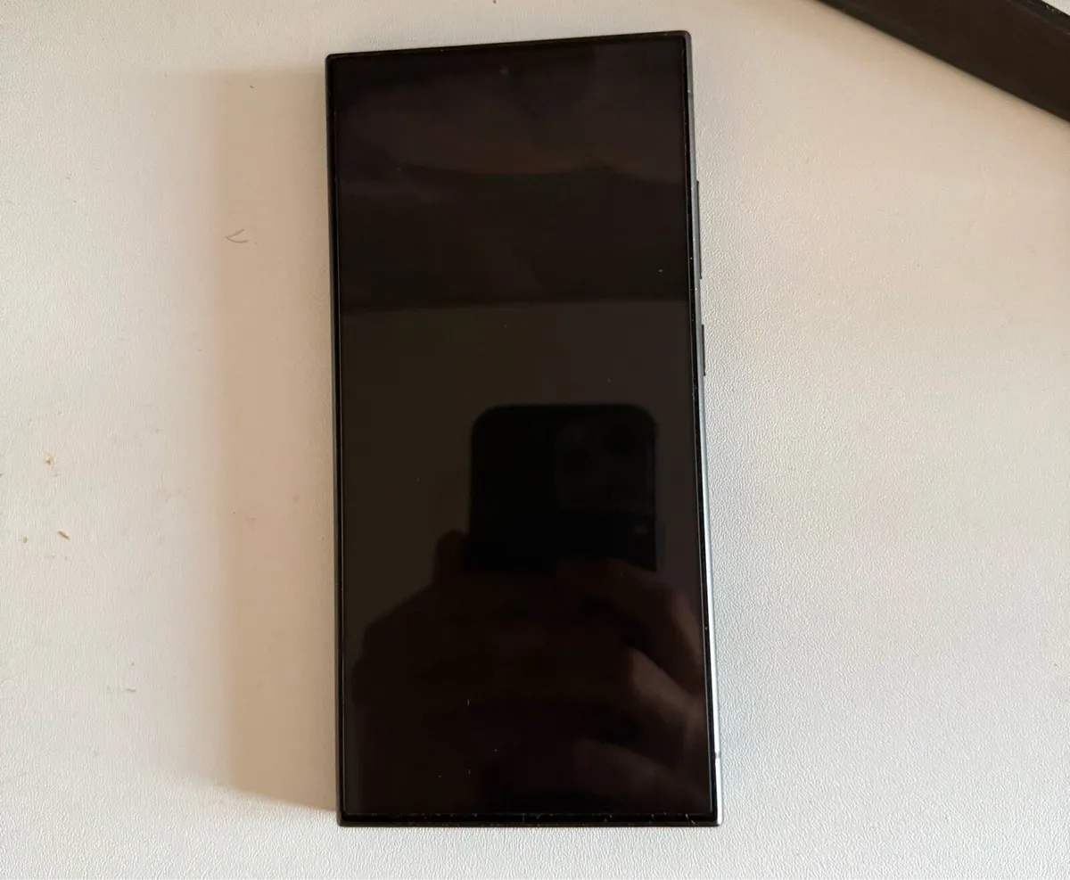 Samsung S24 Ultra 256GB - Image 1