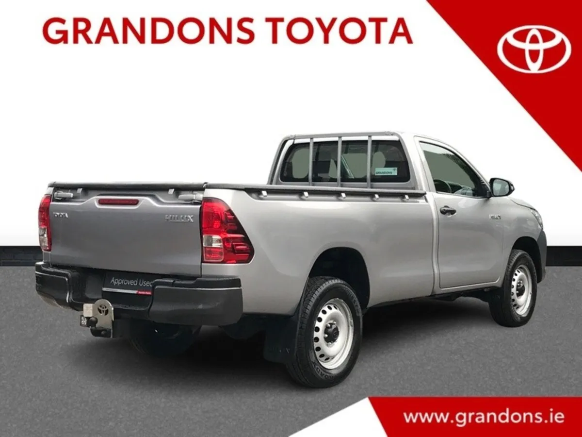 Toyota Hilux 2.4 DLX SINGLE CAB - GRANDONS - Image 2