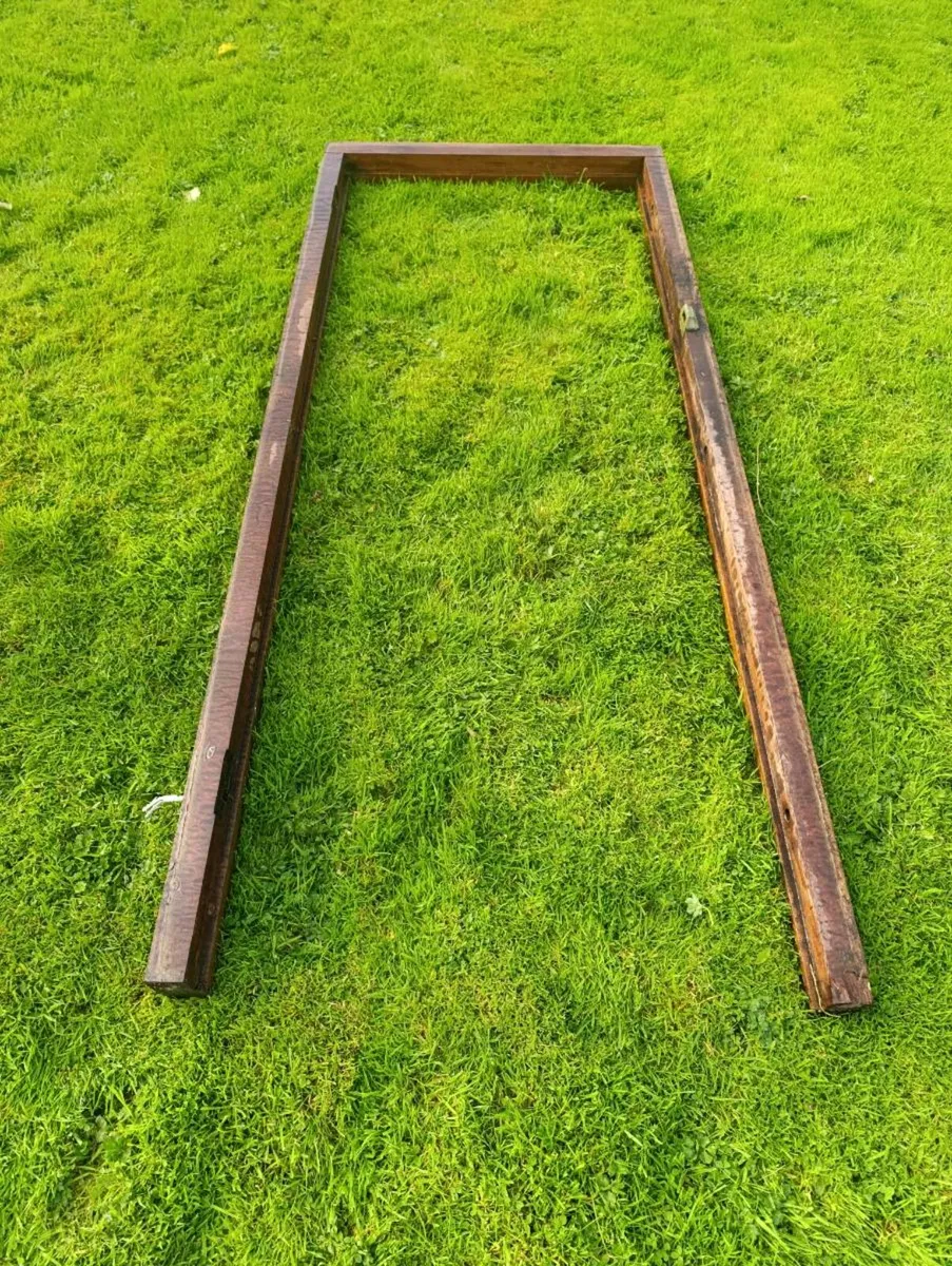 Door and frame - wooden - Image 2