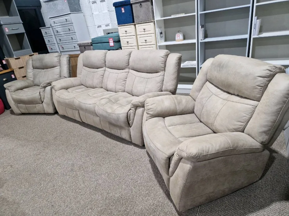 3+1+1 Beige 3 piece reclining suite