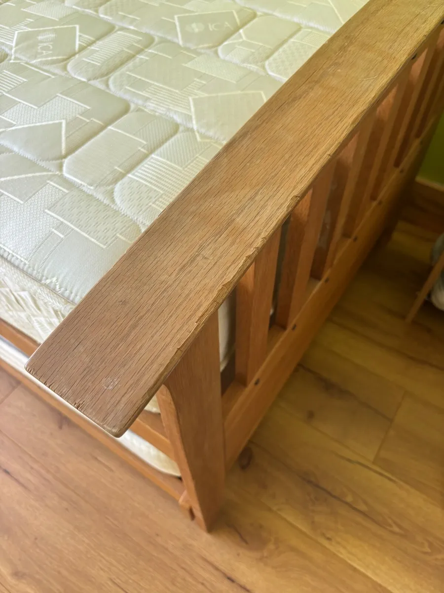Trundle bed single with mattresses - Image 2