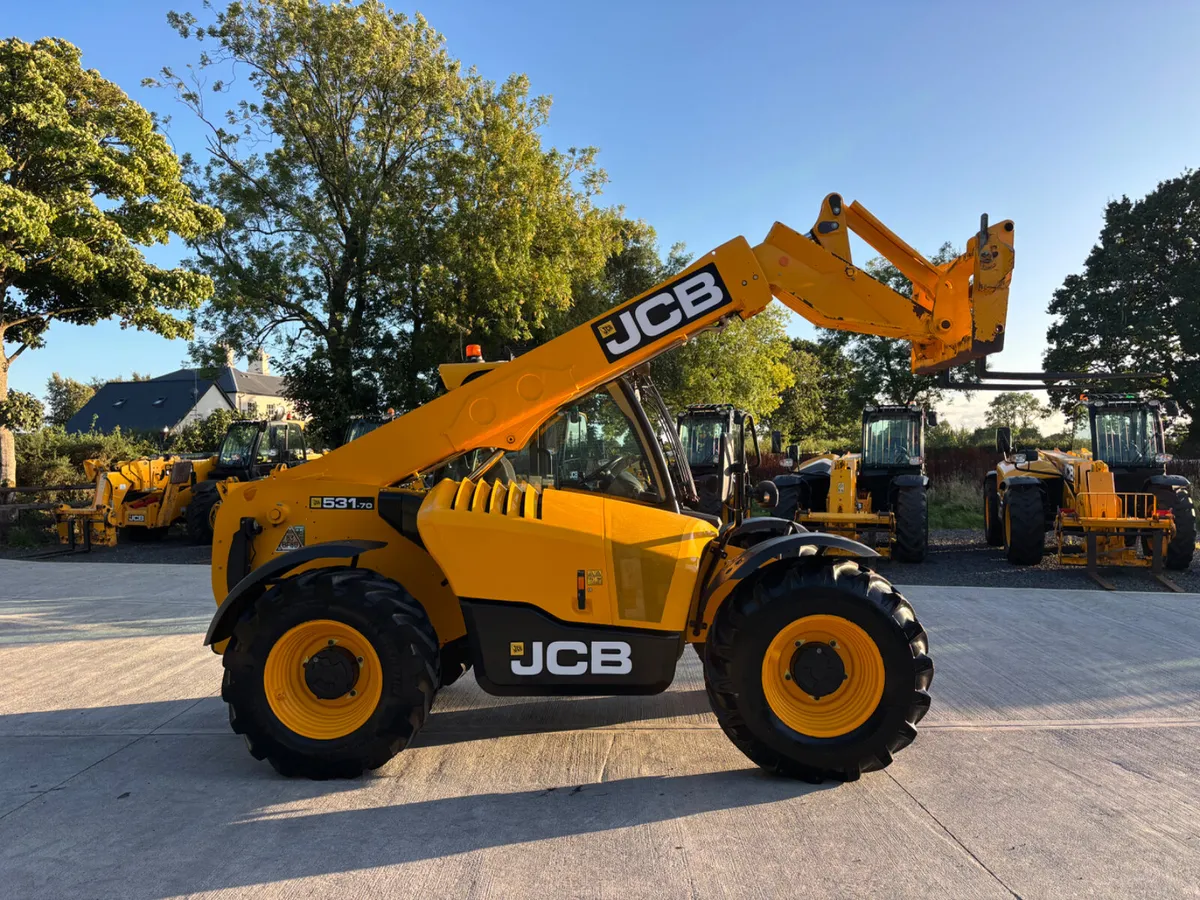 2022 JCB 531-70 AGRI  (2646 Hours) - Image 1