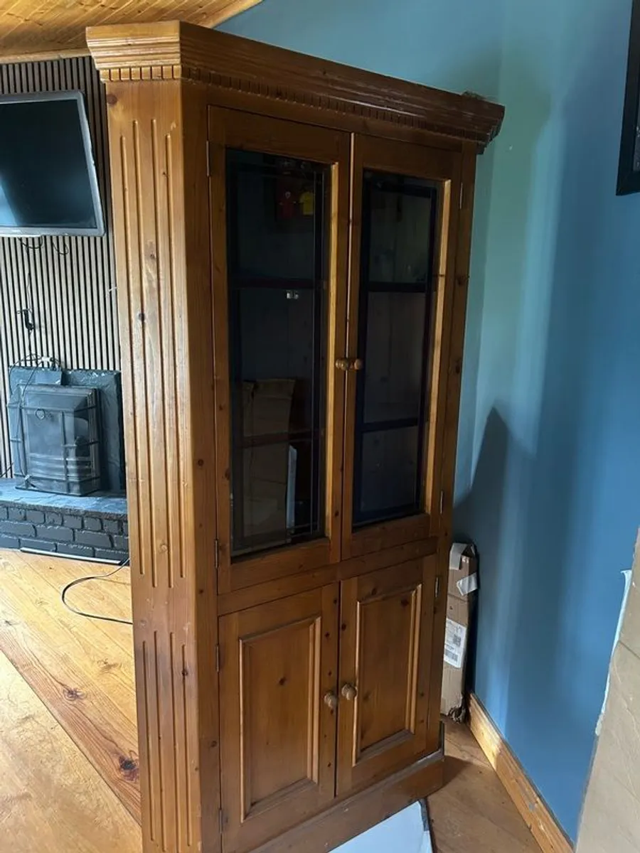 Corner pine unit - Image 1