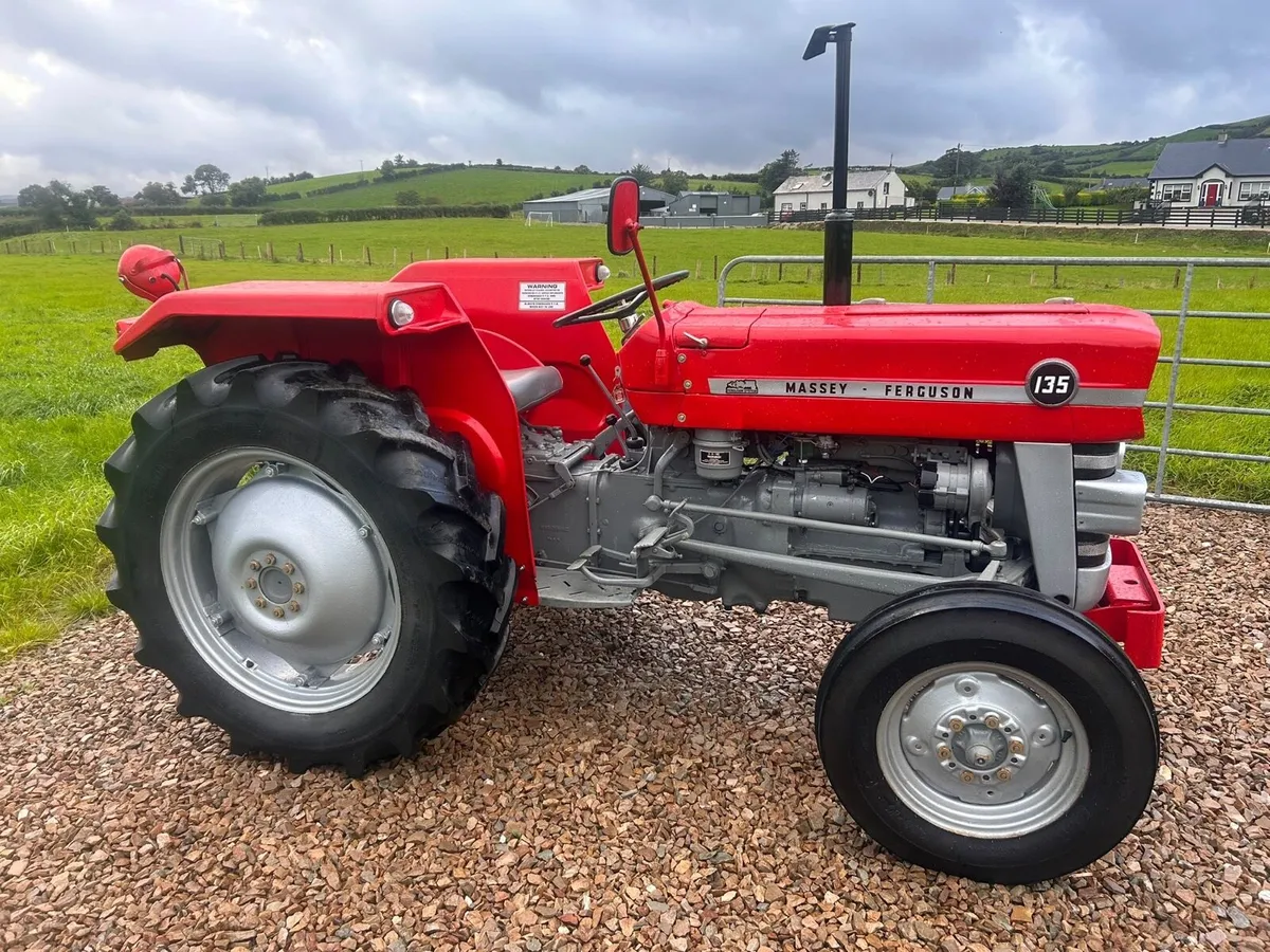 Massey Ferguson 135 - Image 2