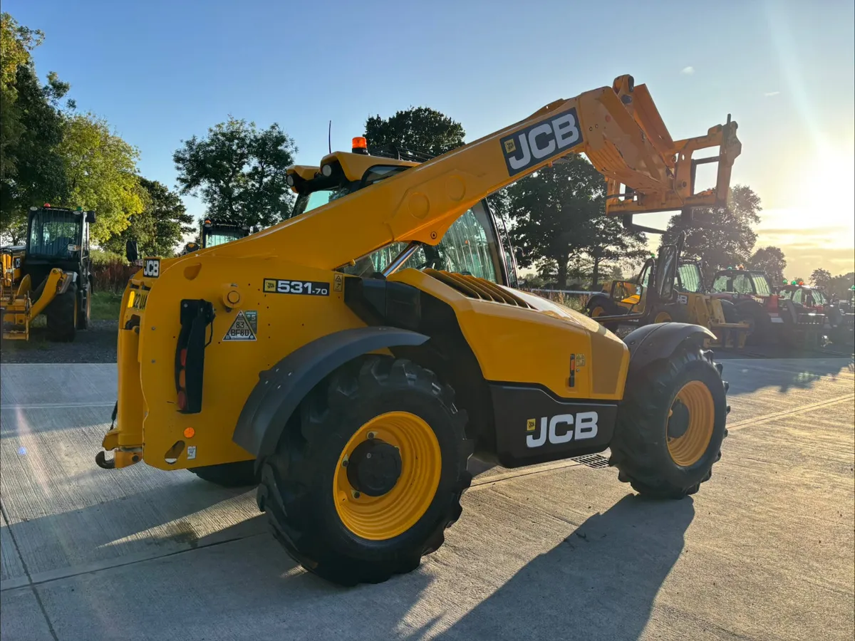 2022 JCB 531-70 AGRI - Image 3