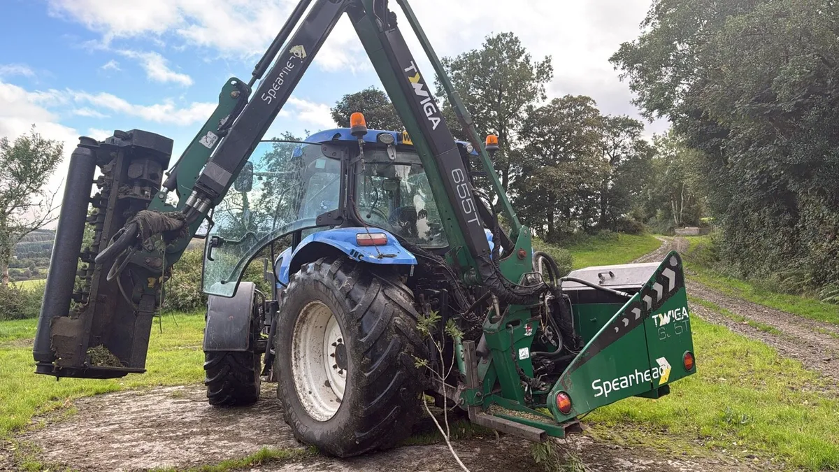 2014 Spearhead Twiga 655T Hedgecutter - Image 1