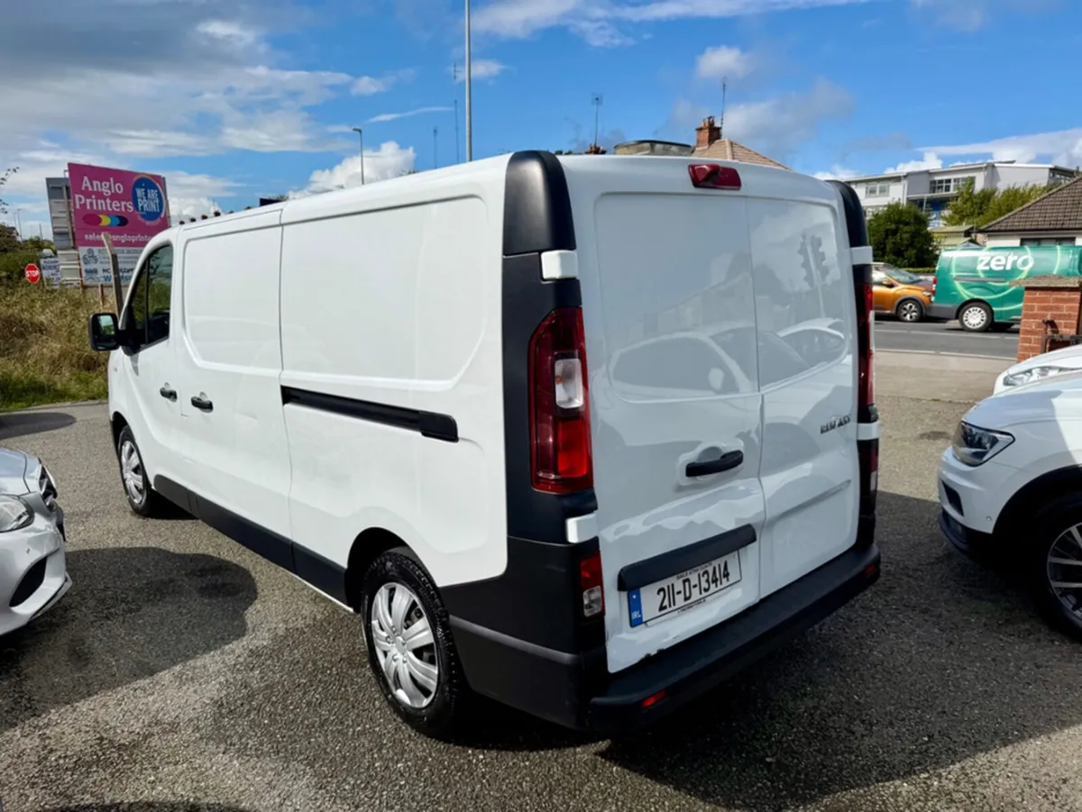 Renault Trafic LL30 ENERGY DCI 120 BUSINESS P - Image 1