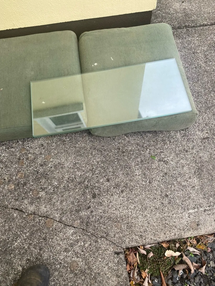 Glass shelves - Image 2