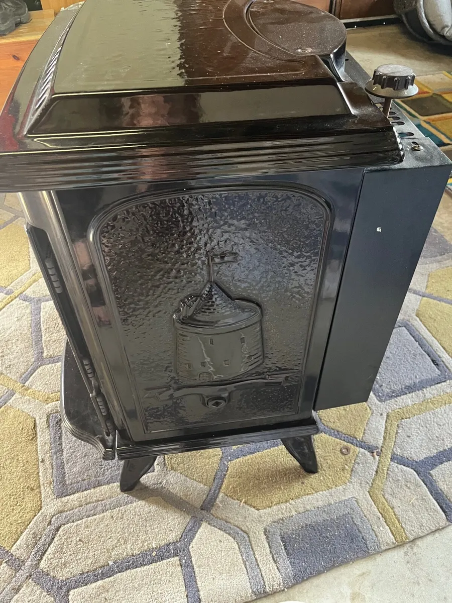 Stove - Image 1